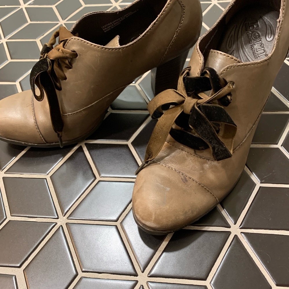 Born velvet laced heels